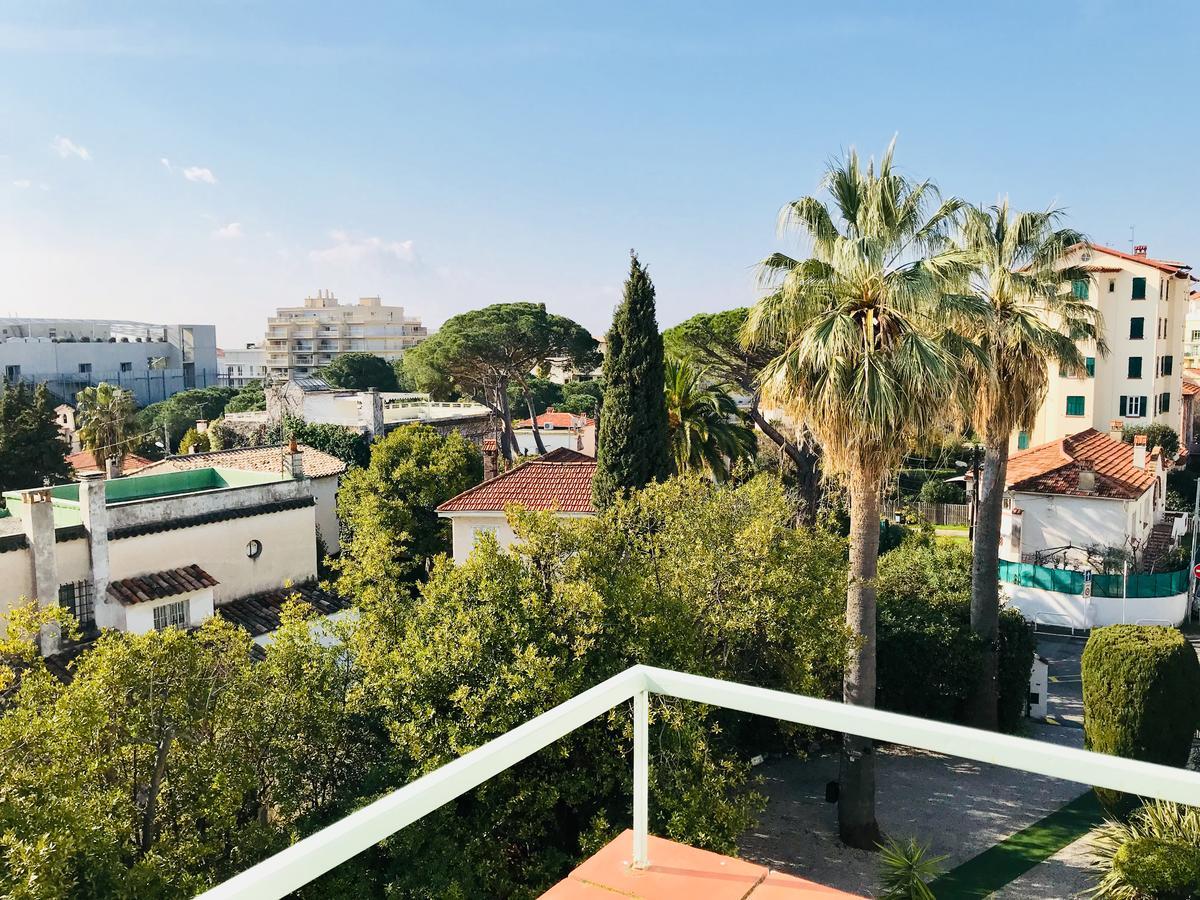 Hotel Le Pre Catelan Juan-les-Pins Exterior photo